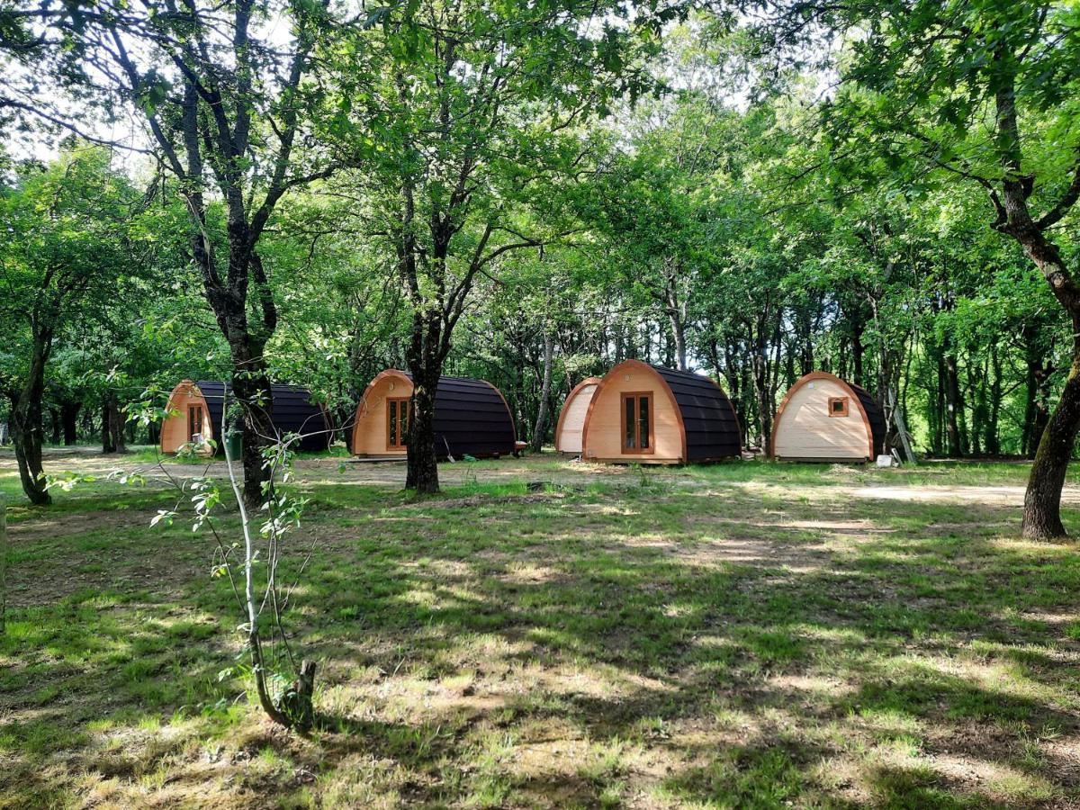 Camping Vila De Sarria Exteriör bild